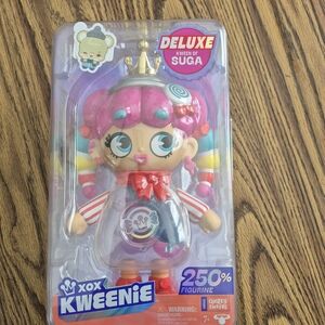 XOX KWEENIE Deluxe Kween of Suga Pink Collectible Figure
